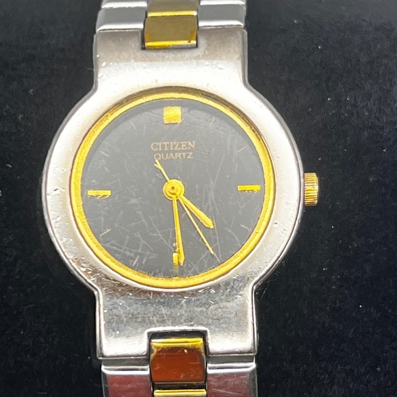 Citizen Vintage Petite Round Black Silver and Gold tones Ladies Watch Working - Picture 7 of 10